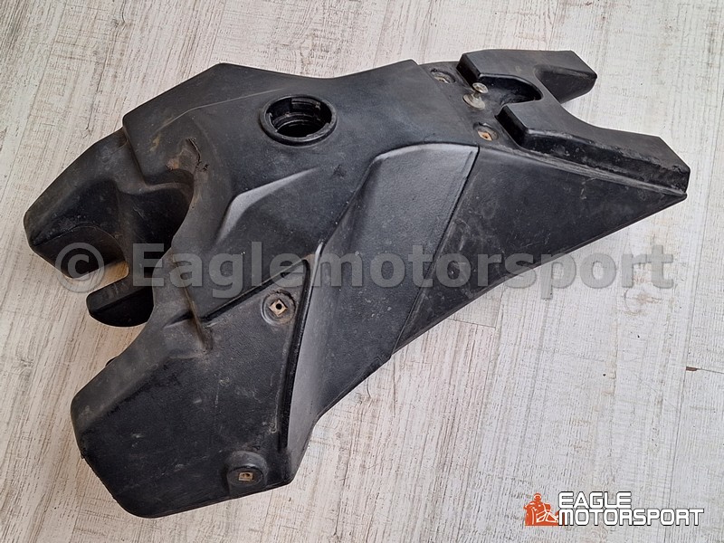 Benzine tank GEBRUIKT (kunststof) EGL MADMAX > 2012